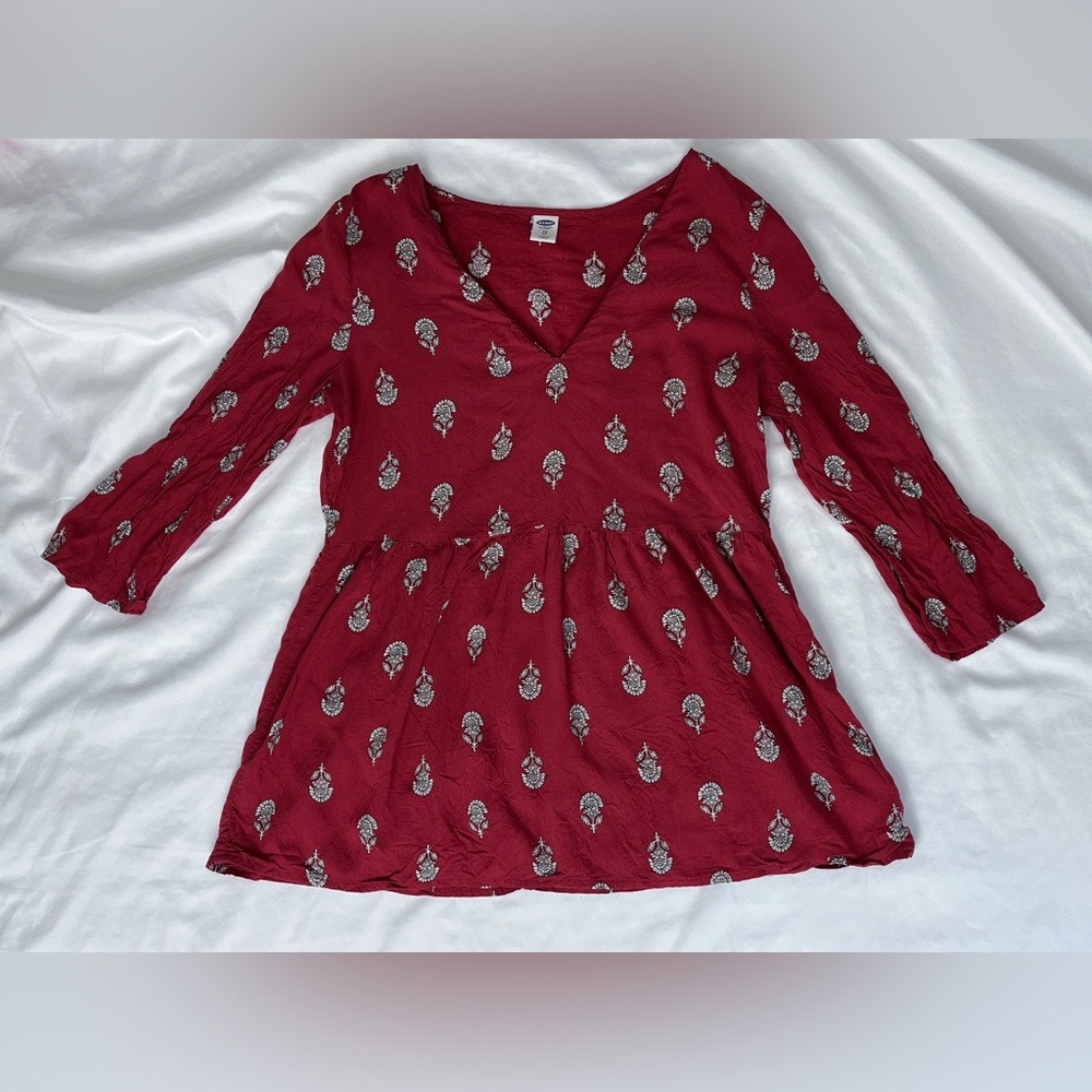 Old Navy Women’s V-Neck Red Floral Blouse